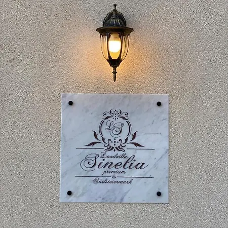 度假居 Landvilla Sinelia Premium